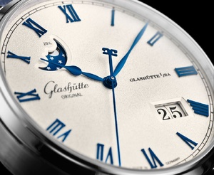 Glashütte Original : la famille Senator Excellence Date Panorama Phase de Lune s'enrichit de deux nouvelles références Glashütte Original : la famille Senator Excellence Date Panorama Phase de Lune s'enrichit de deux nouvelles références