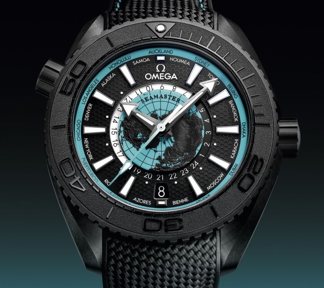 Omega Seamaster Aqua Terra Worldtimer : deux nouveautés en céramique noire pour découvrir la planète et ses océans Omega Seamaster Aqua Terra Worldtimer : deux nouveautés en céramique noire pour découvrir la planète et ses océans