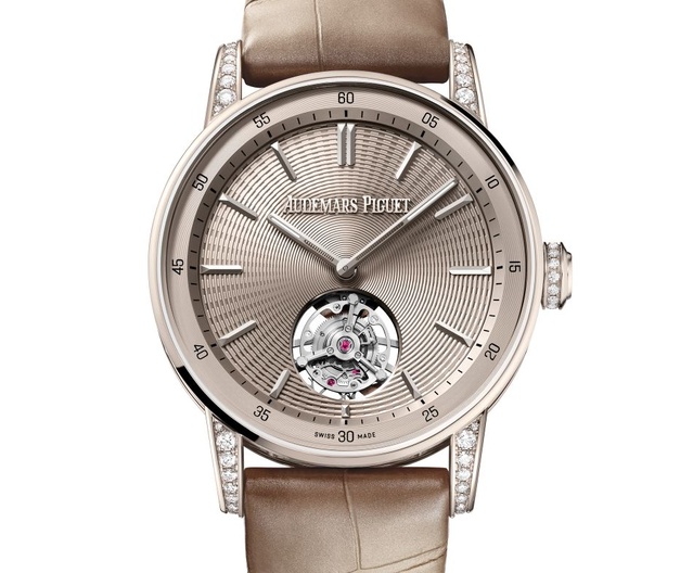 La Code 11.59 by Audemars Piguet 38 mm arrive en sand gold avec tourbillon volant La Code 11.59 by Audemars Piguet 38 mm arrive en sand gold avec tourbillon volant