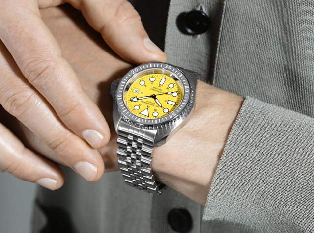 Jacques Bianchi JB200 Aquastrike : une plongée dans la couleur Jacques Bianchi JB200 Aquastrike : une plongée dans la couleur