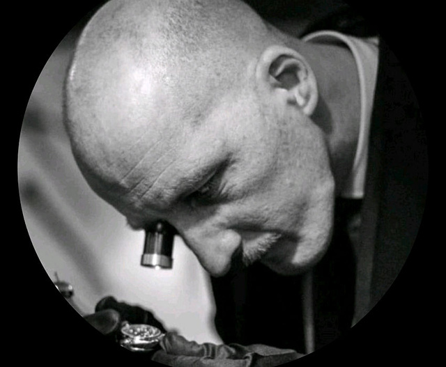 Portrait de Julien Dubois, fondateur de Chefs d'oeuvre horlogers Portrait de Julien Dubois, fondateur de Chefs d'oeuvre horlogers