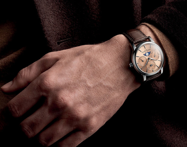 Frédérique Constant Classic Perpetual Calendar Manufacture : désormais en 40 mm Frédérique Constant Classic Perpetual Calendar Manufacture : désormais en 40 mm