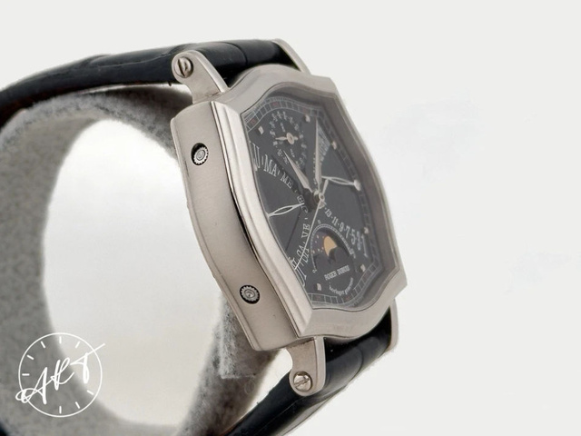 Roger Dubuis Sympathie Bi-Rétrograde Calendrier Perpétuel : pur collector vendu par Artwatches.com Roger Dubuis Sympathie Bi-Rétrograde Calendrier Perpétuel : pur collector vendu par Artwatches.com