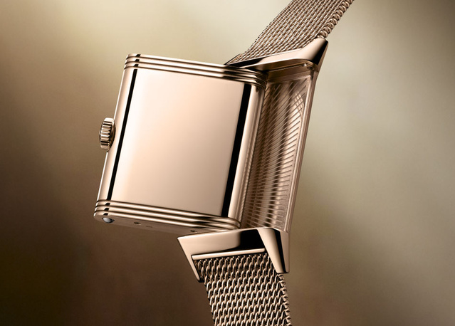 Jaeger-LeCoultre Reveso Tribute : cadran grainé et maille milanaise en or rose, duo gagnant Jaeger-LeCoultre Reveso Tribute : cadran grainé et maille milanaise en or rose, duo gagnant