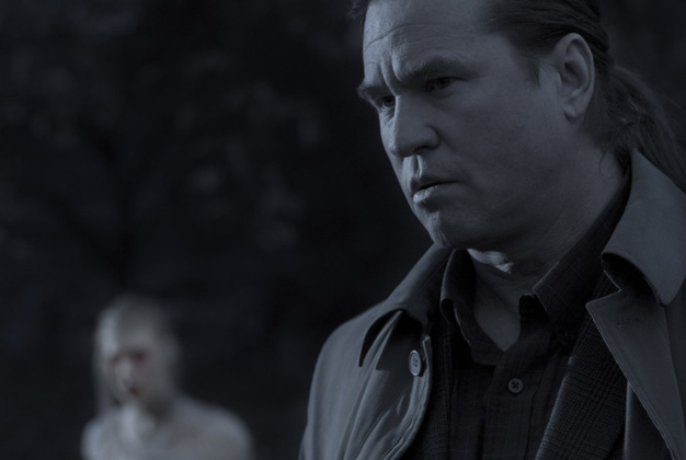 Twixt : Val Kilmer porte une Luminor Panerai