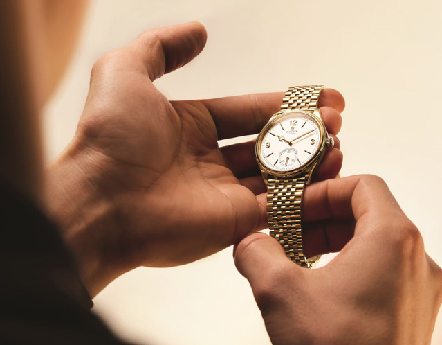 Rolex 1908 : nouvelle version or jaune avec bracelet or jaune Settimo
