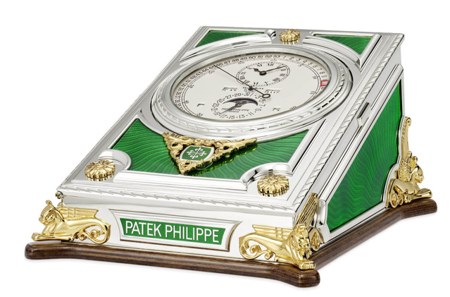 Patek Philippe : une pendulette de bureau dotée d'un tout nouveau calibre hautes performances