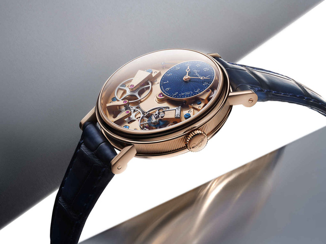 Breguet Tradition Seconde Rétrograde : or Breguet et bleu Breguet, deux codes "signature"