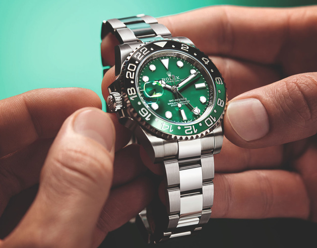 Rolex GMT Master II : or gris, destro et un tout premier cadran en céramique