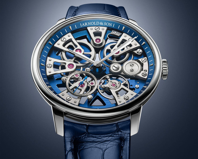 Arnold & Son Nebula 40 : une édition bleue en acier au squelette rayonnant