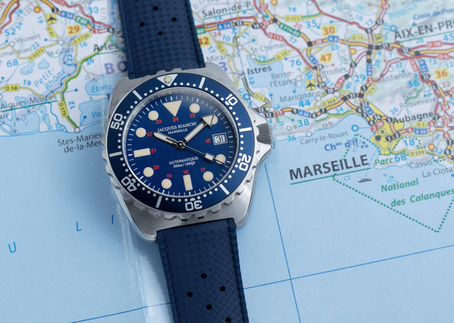 Jacques Bianchi JB300 : un cadran bleu mat pour une version plus contemporaine