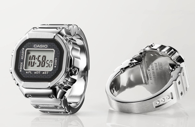 Montre-bague ou bague-montre ? La Ring Watch de Casio disponible Chez Maman le 14 juillet 2025