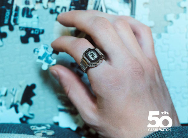Montre-bague ou bague-montre ? La Ring Watch de Casio disponible Chez Maman le 14 juillet 2025