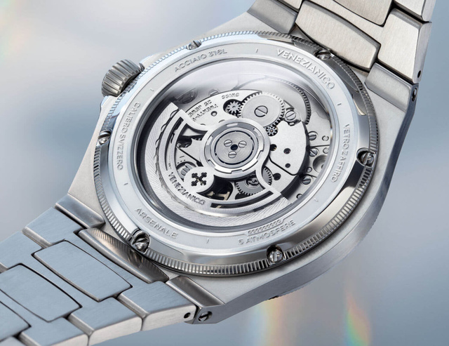 Venezianico Arsenale Platino : une sportive-chic accessible avec cadran en platine Venezianico Arsenale Platino : une sportive-chic accessible avec cadran en platine