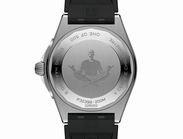 Chronomat Erling Haaland : pour la première fois des cadrans en météorite chez Breitling