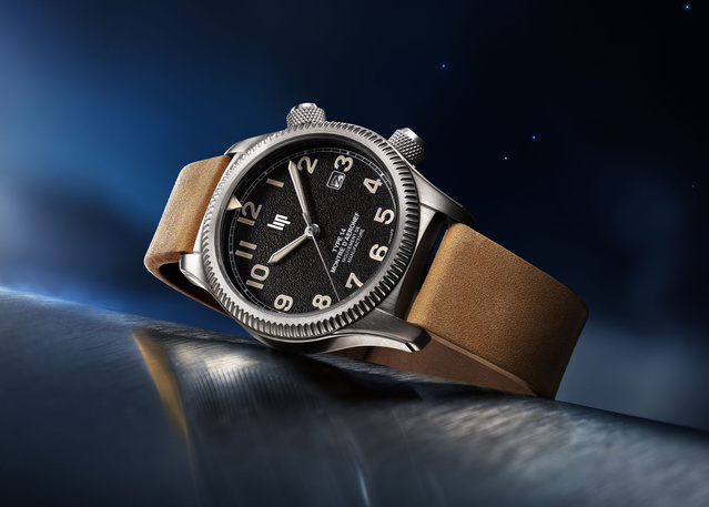 Type 14 : la montre d'aviateur selon LIP dotée du calibre "maison" R26 Type 14 : la montre d'aviateur selon LIP dotée du calibre "maison" R26