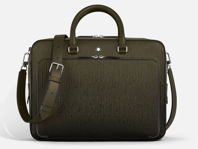 Montblanc : une serviette de voyage avec un emplacement spécifique pour ranger votre montre