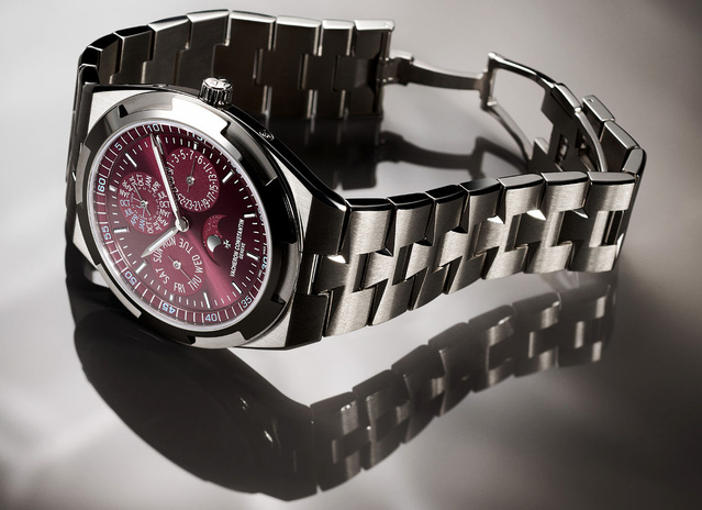 Vacheron Constantin Overseas QP ultra-plat : plutôt or rose ou or blanc ?