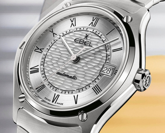 Ebel Sport Classic : effet monochrome en 37 mm Ebel Sport Classic : effet monochrome en 37 mm
