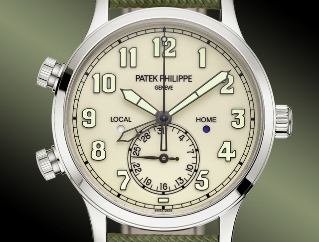 Patek Philippe : une nouvelle Calatrava Pilote Travel Time avec cadran ivoire