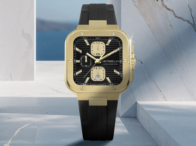 Herbelin Cap Camarat Square Chronographe : PVD or jaune et cadran noir et champagne