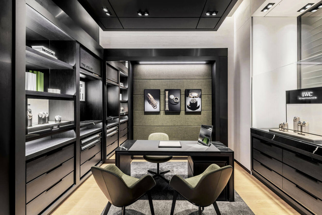 IWC ouvre sa première boutique exclusive à Lyon avec la maison Maier