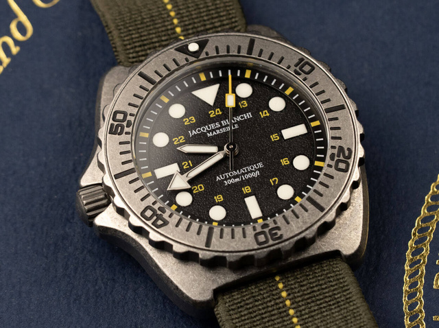 Jacques Bianchi JB 300 Profonde x Deepsea.edc : montre-outil radicale Jacques Bianchi JB 300 Profonde x Deepsea.edc : montre-outil radicale