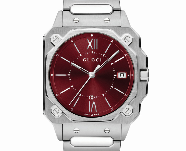 Gucci G-Flat : la sportive-chic de la marque aux deux G arrive dans de nouvelles versions Gucci G-Flat : la sportive-chic de la marque aux deux G arrive dans de nouvelles versions