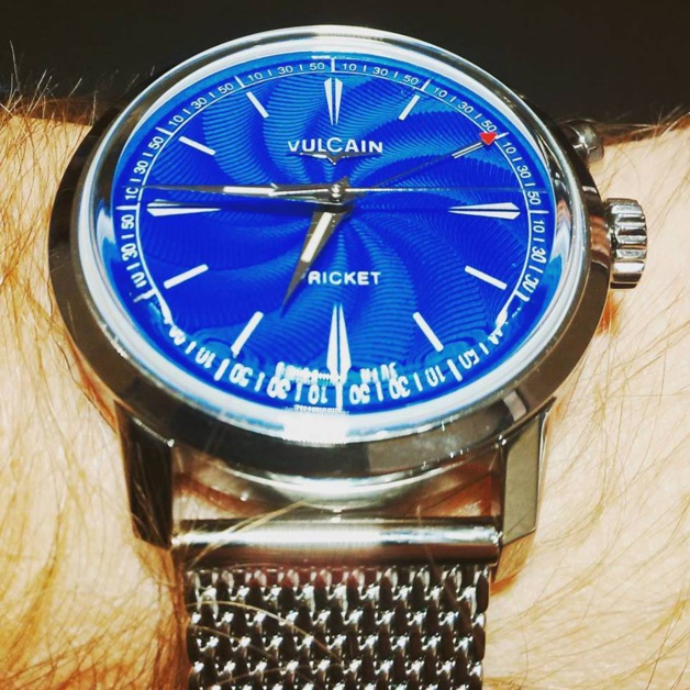 Vulcain 50s Presidents : quand le bleu électrise le poignet Vulcain 50s Presidents : quand le bleu électrise le poignet