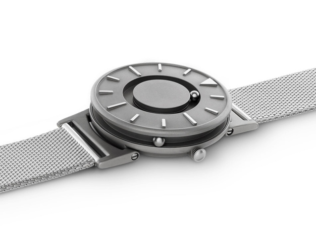 Eone Bradley : quand une montre pour non-voyants devient une montre design Eone Bradley : quand une montre pour non-voyants devient une montre design