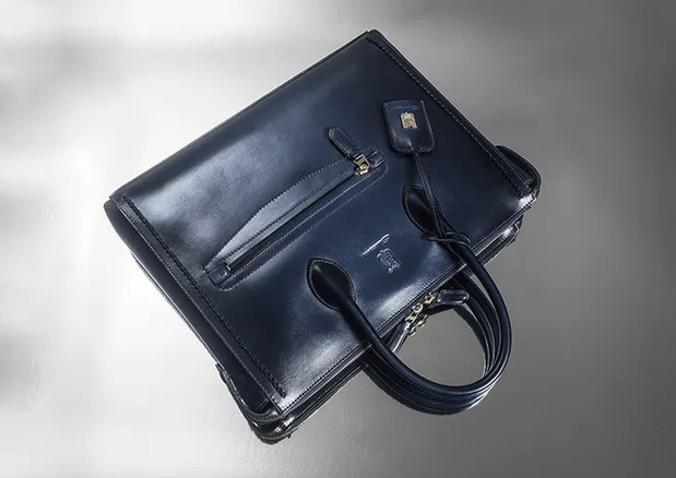 Santoni Meraviglia : un bleu spécial pour le 50ème anniversaire de la marque