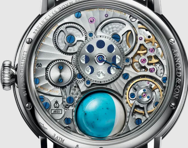 Arnold & Son Luna Magna Steel Turquoise Edition : pour le marché américain Arnold & Son Luna Magna Steel Turquoise Edition : pour le marché américain