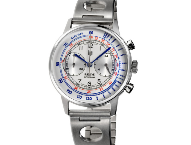 Lip : le chronographe Autodrome méca-quartz à l'honneur Lip : le chronographe Autodrome méca-quartz à l'honneur