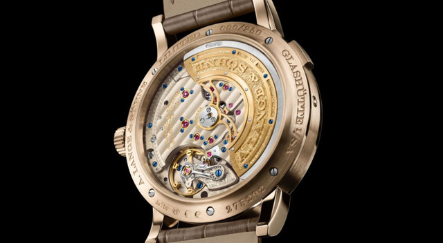 Lange 1 Daymatic Honeygold : or miel pour cadran havane et calibre automatique Lange 1 Daymatic Honeygold : or miel pour cadran havane et calibre automatique