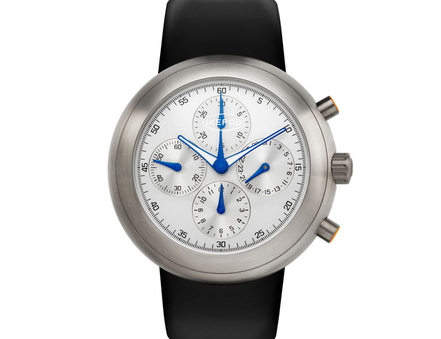 Ikepod, le retour de l'Hemipod, icône horlogère des années 90