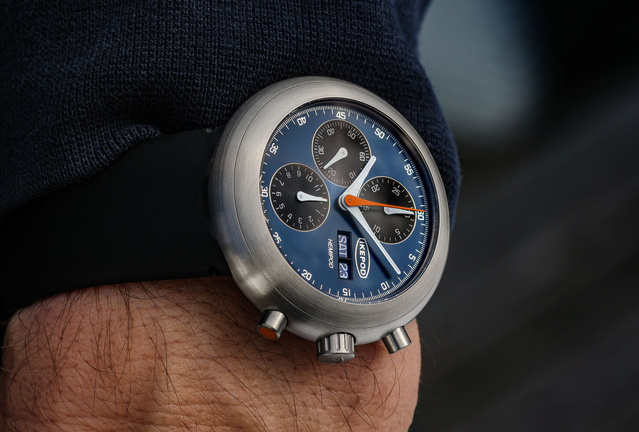 Ikepod, le retour de l'Hemipod, icône horlogère des années 90 Ikepod, le retour de l'Hemipod, icône horlogère des années 90