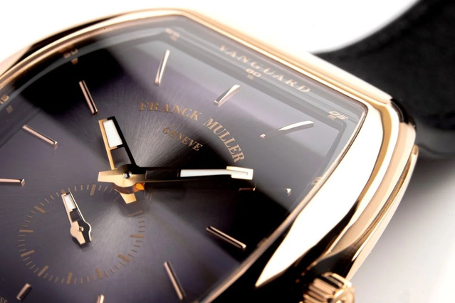 Franck Muller Vanguard Sfumato Slim : tout le chic des cadrans fumés