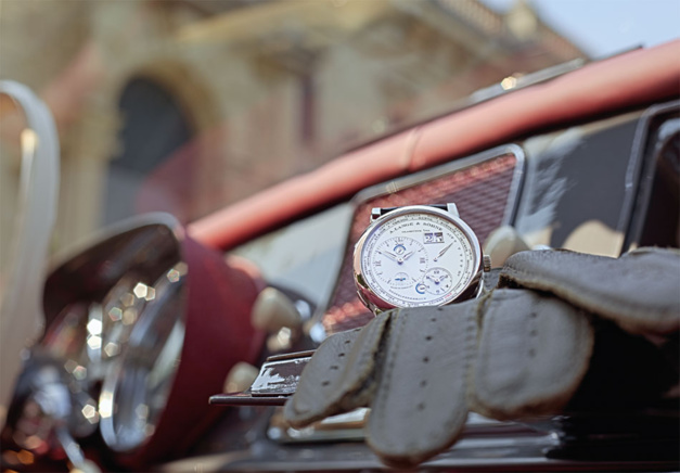 Concorso d'Eleganza Villa d'Este : un Lange 1 Fuseaux Horaires "Como Edition" Concorso d'Eleganza Villa d'Este : un Lange 1 Fuseaux Horaires "Como Edition"