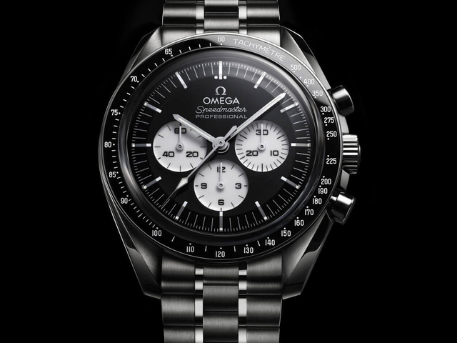 Omega : une Speedmaster Moonwatch avec cadran "noir et blanc" Omega : une Speedmaster Moonwatch avec cadran "noir et blanc"