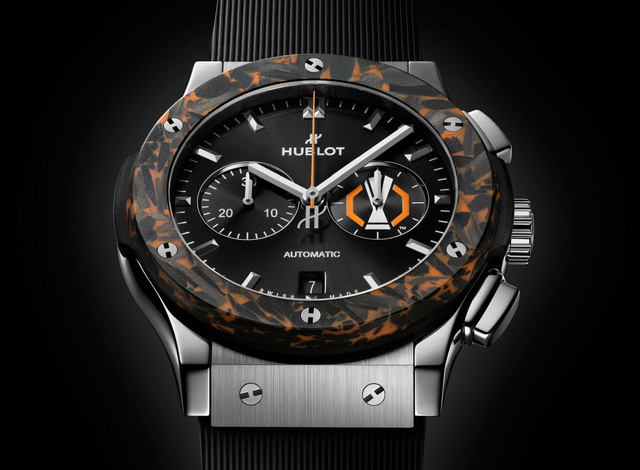 Hublot Classic Fusion Chronograph UEFA Europa League titane et fibre de carbone