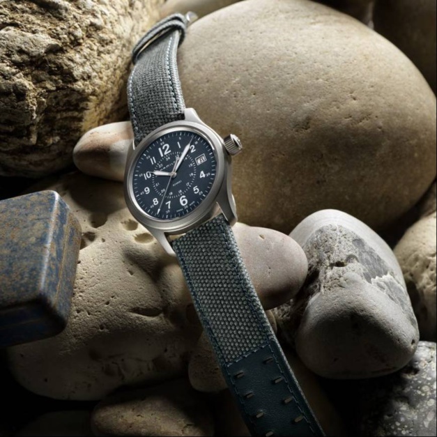 Hamilton Khaki Field cadran bleu jeans Hamilton Khaki Field cadran bleu jeans