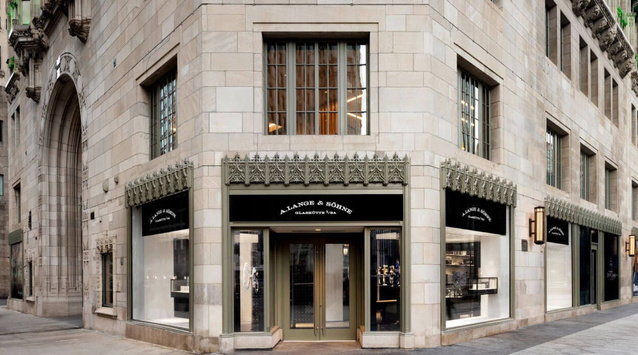 Lange & Söhne s'installe à Chicago : l'horlogerie saxonne prend ses quartiers dans la Tribune Tower