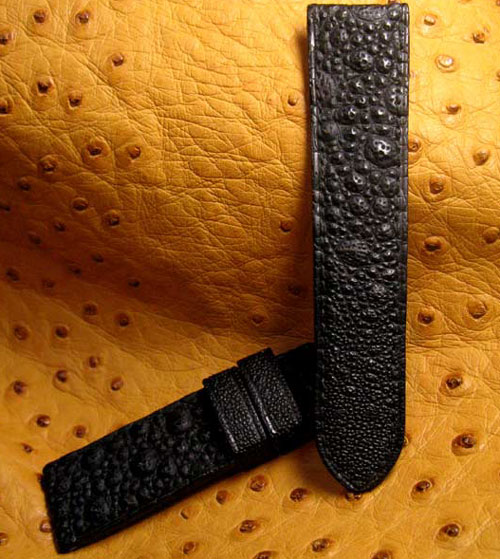 Bracelet-montre en crapaud, photo : Atelier du Bracelet Parisien Bracelet-montre en crapaud, photo : Atelier du Bracelet Parisien