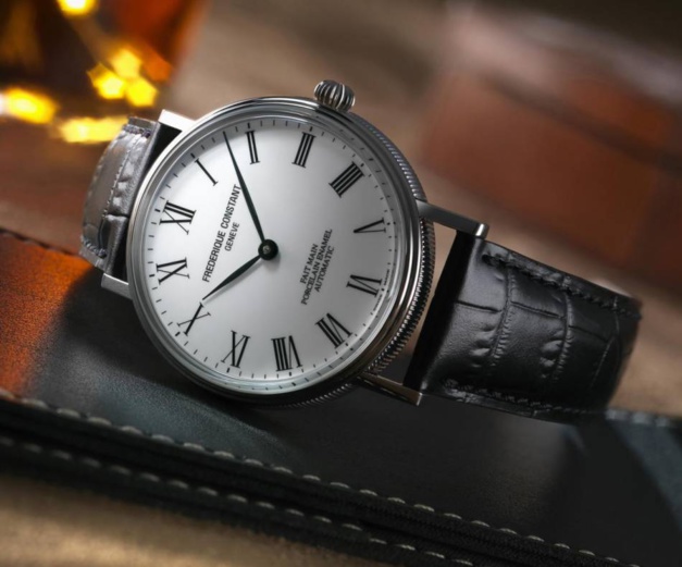 Frédérique Constant Classic cadran en porcelaine Frédérique Constant Classic cadran en porcelaine