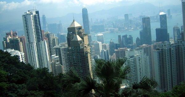 Hong-Kong : une ville en mouvement perpétuel où le temps palpite au rythme des Rolex Hong-Kong : une ville en mouvement perpétuel où le temps palpite au rythme des Rolex