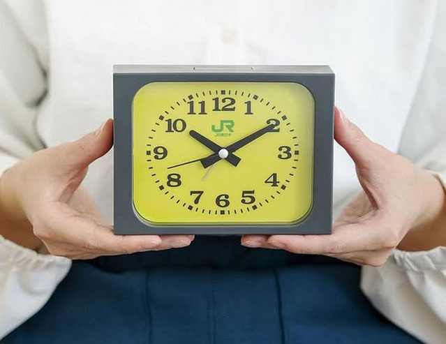 JR East Green Station Clock : une icône discrète de l'horlogerie ferroviaire japonaise à la maison