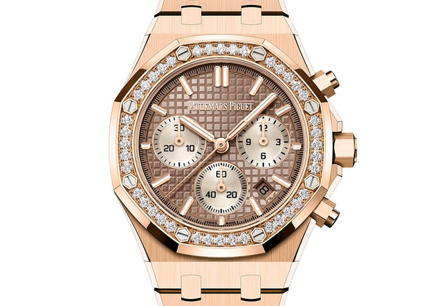 Chronographe Royal Oak 38 mm Audemars Piguet : un nouveau calibre manuf' en collection Chronographe Royal Oak 38 mm Audemars Piguet : un nouveau calibre manuf' en collection