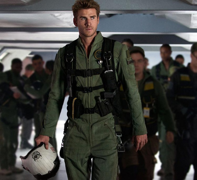 Independence Day, Resurgence : Liam Hemsworth porte une Hamilton Khaki X-Wind