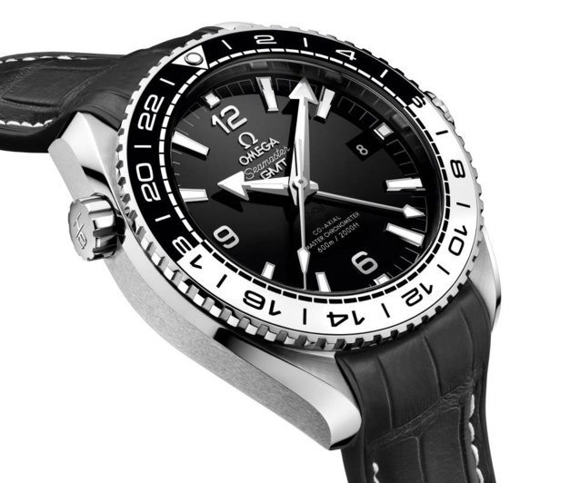 Omega Seamaster Planet Ocean GMT : lunette céramique noire et blanche Omega Seamaster Planet Ocean GMT : lunette céramique noire et blanche