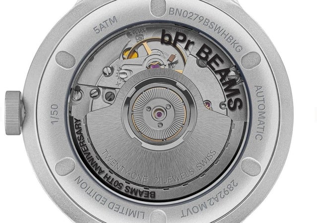 Braun x BEAMS : une montre Bauhaus exclusive pour les 50 ans du concept-store japonais Braun x BEAMS : une montre Bauhaus exclusive pour les 50 ans du concept-store japonais